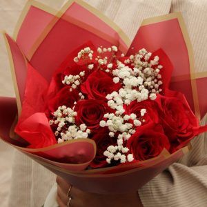 The Classic Dozen Roses